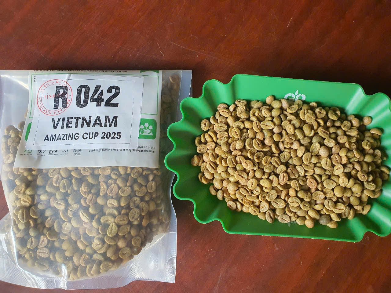 gia-ca-phe-hom-nay-125-1747011170220699490257-1 Giá cà phê hôm nay 12-5: Lùm xùm cà phê quả xanh vẫn đậu cà phê đặc sản - Ảnh 4.